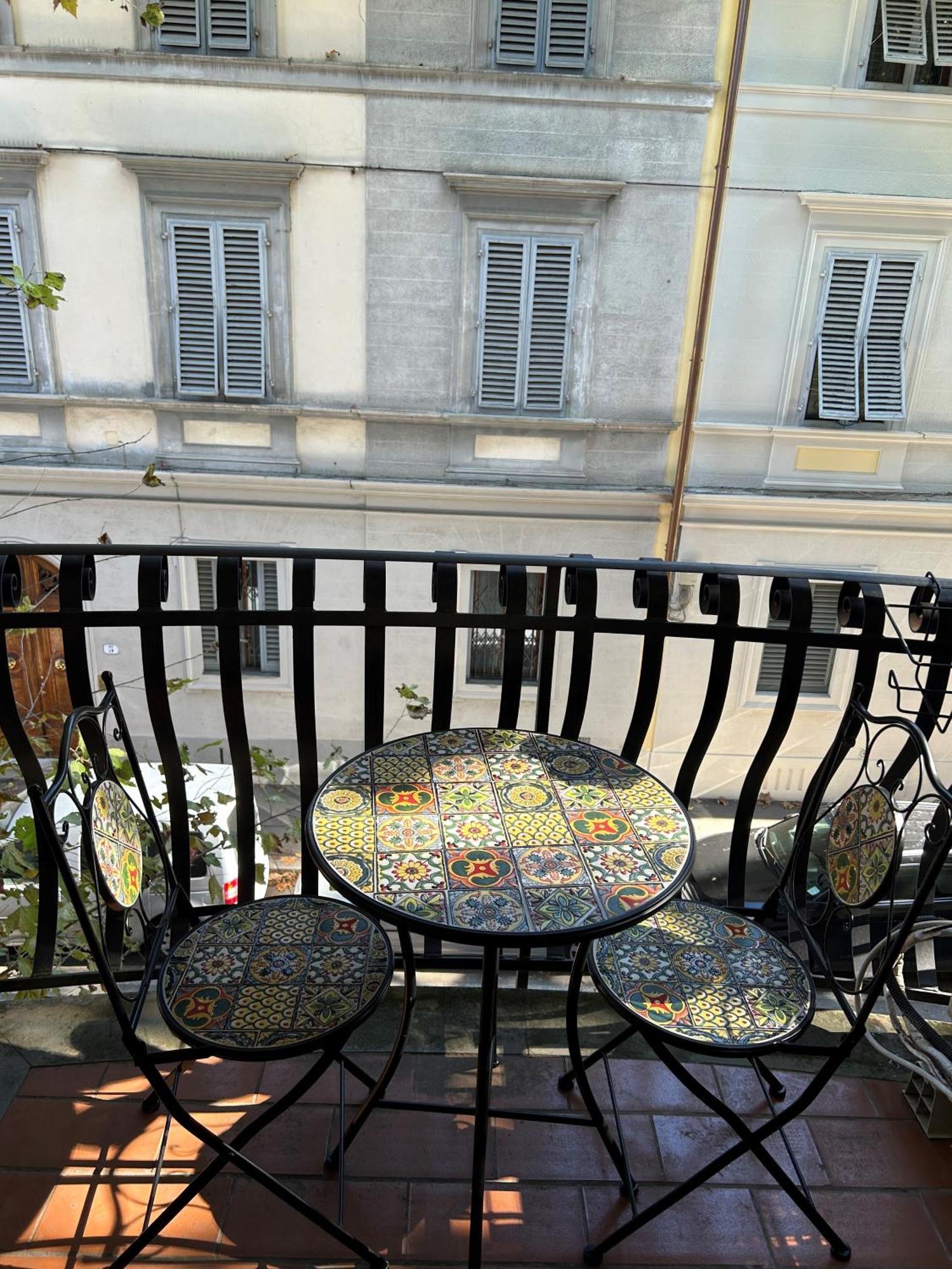 Bocca's 8 Apartment